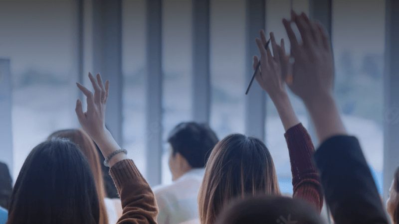 揭秘管理培训公司排名背后的真相：价格与价值的平衡