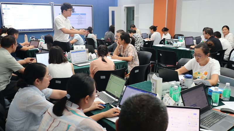在线教育平台：揭秘其优缺点，助你明智选择